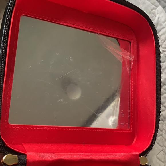 Makeup box - Picture 7 of 8